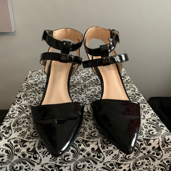 Nine West patent Leather strappy sandal - Picture 2 of 6